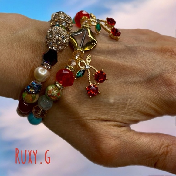 Red and Gold Crystal Cherry 🍒 Charm Bracelet Set - Picture 3 of 10